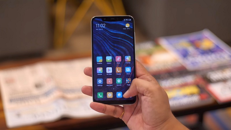 Xiaomi Mi 8 First Impressions: A OnePlus 6 Competitor?