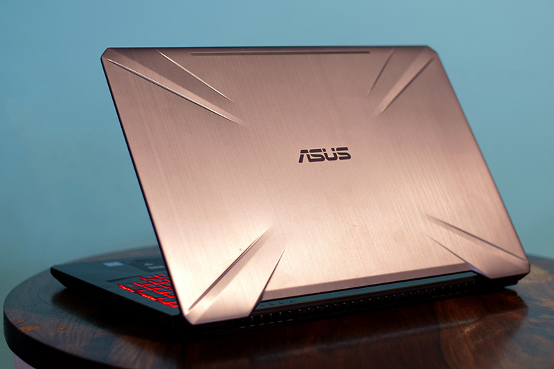 Asus TUF Gaming FX504 Laptop Review: The Best of Both Worlds with Some Compromises