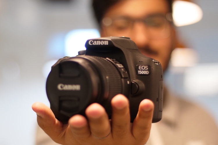 canon dslr 1500d