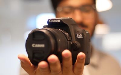 Canon EOS 1500D Review Featured