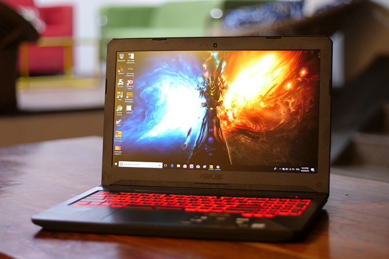 Asus TUF Gaming FX504 Laptop Review: The Best of Both Worlds with Some Compromises