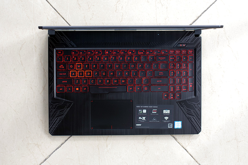 Asus TUF Gaming FX504 Laptop Review: The Best of Both Worlds with Some Compromises