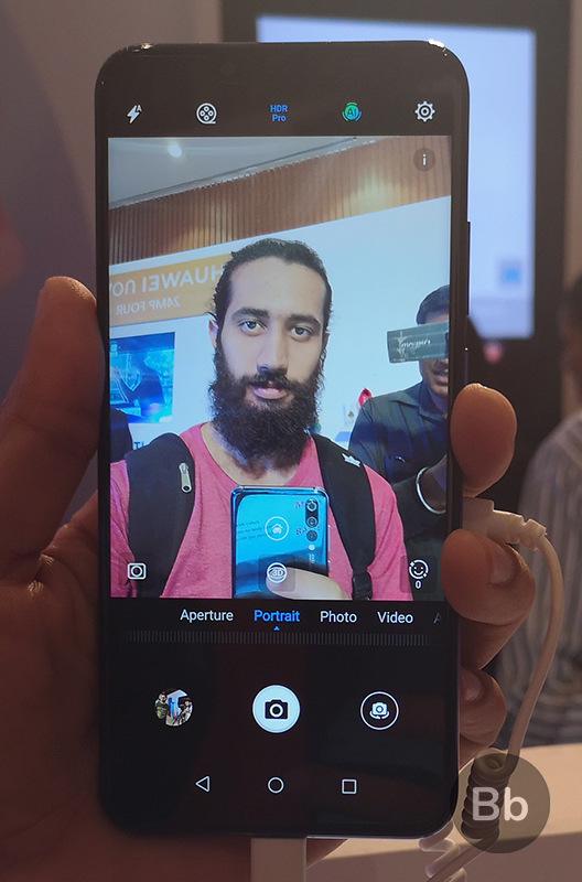 Huawei Nova 3 Hands-On: Charming Good Looks With Four Cameras and Promise of AI