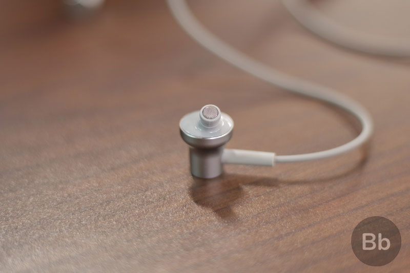 Mi Neckband Bluetooth Earphones Review: Superb Sound That Doesn’t Last Long