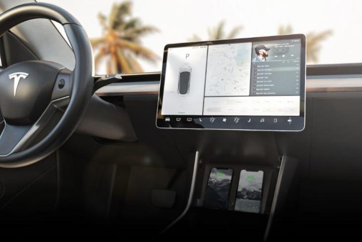 4 Best Wireless Charging Pads for Tesla Model 3 You Can Buy