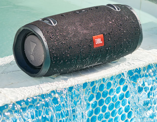 Fully Waterproof  JBL Xtreme 2 Bluetooth Speakers Launched in India for Rs 21,999