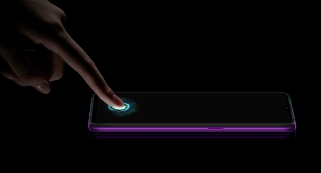 Oppo R17 Pro Is Official: Tiny Notch, Triple Camera With SuperVOOC Fast Charging