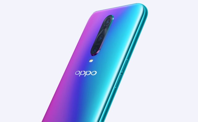 Oppo R17 Pro Is Official: Tiny Notch, Triple Camera With SuperVOOC Fast Charging