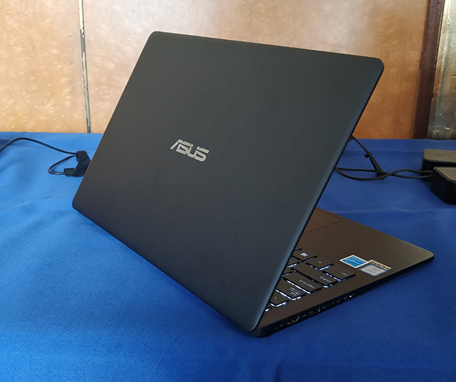 Asus ZenBook 13 First Impressions: Portable, Powerful and