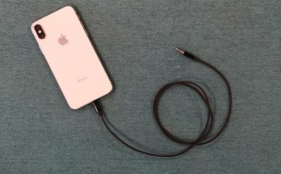 This Lightning to 3.5mm Audio Cable from Belkin Saves You From Struggling With Dongles