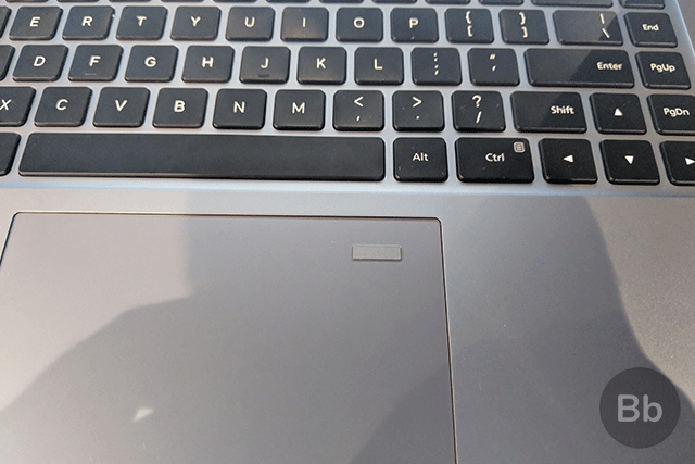 Mi Notebook Pro GTX Hands On: Still A MacBook Clone, But With More Power