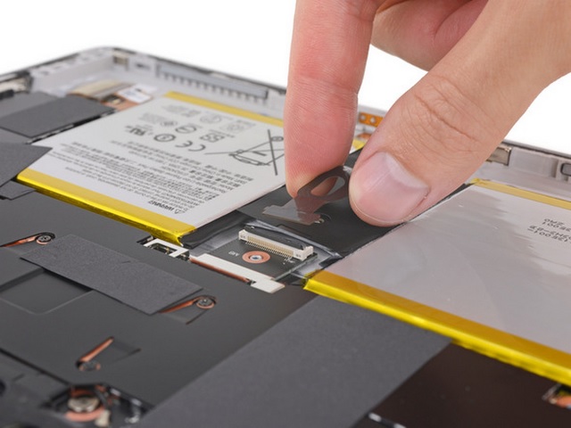 Surface Go Teardown Reveals Small Battery Pack, Poor Repairability