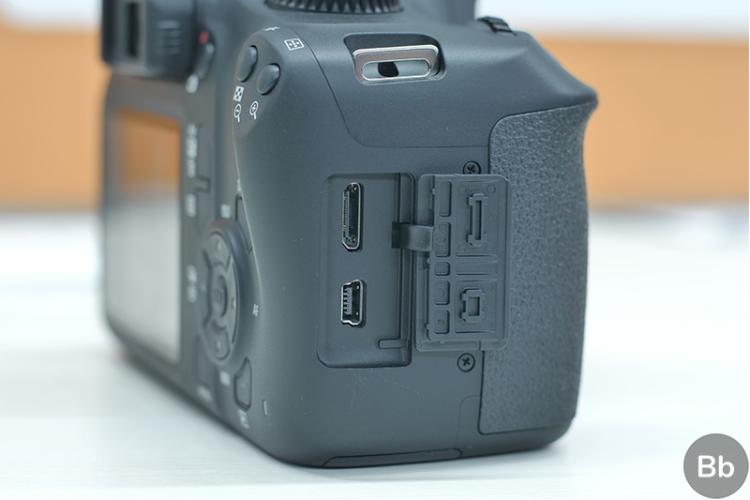 Canon EOS 3000D Review Best EntryLevel DSLR for Beginners?