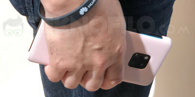 Huawei Mate 20 Prototype Spotted at IFA 2018