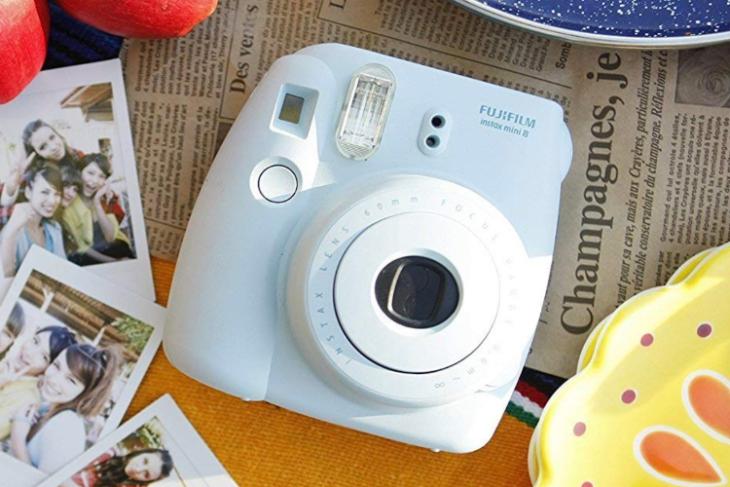 Amazon Great Indian Festival- Fujifilm Instax Mini 8 Available for Rs. 2,999
