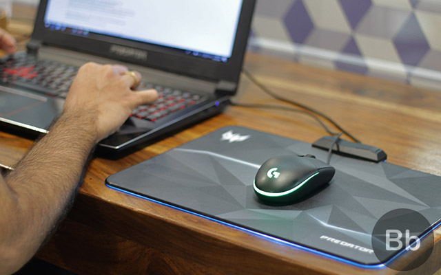 mouse pad predator