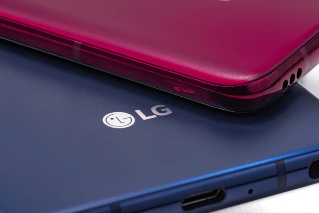 LG Announces V40 ThinQ With Five Cameras, Massive OLED Display