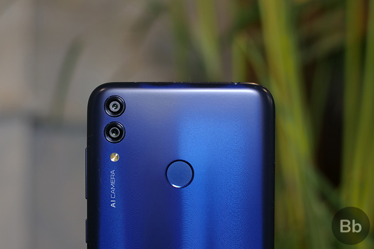 honor 8C cameras