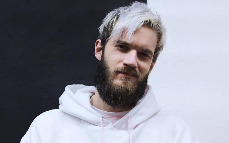 PewDiePie's Blue Hair: Love it or Hate it? - wide 1