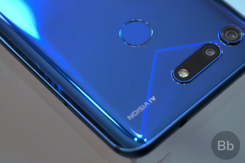 Honor View 20 Review: Better than the OnePlus 6T?