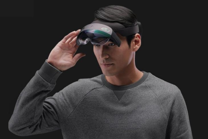Microsoft HoloLens 2 Launched at $3500