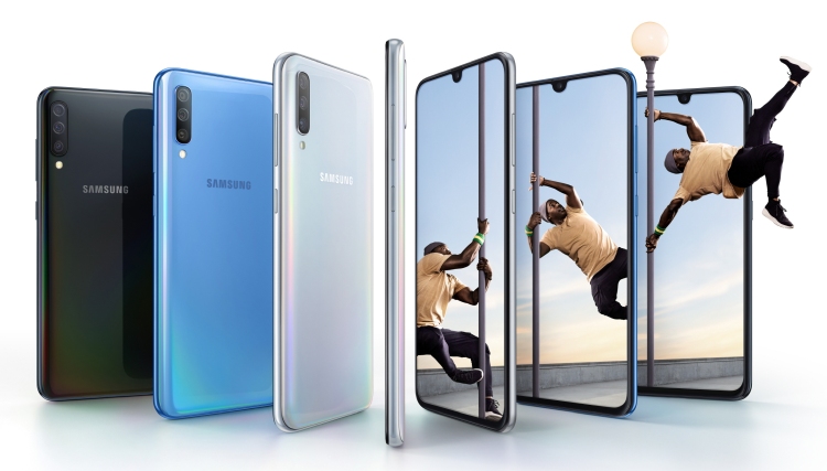 Samsung Galaxy A70 Brings a Massive AMOLED Display, 4,500 mAh Battery and Triple Rear Cameras