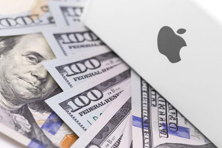 apple sued 1 billion usd