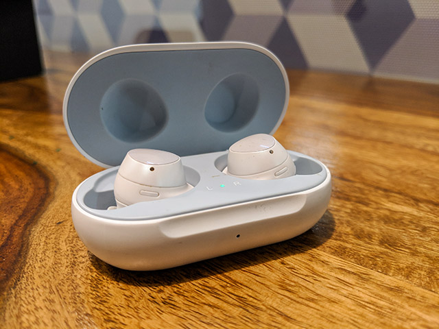 You Will Love the Galaxy Buds, Until You Hate Them | Beebom