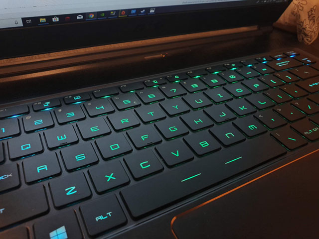 msi gs65 stealth keyboard 1