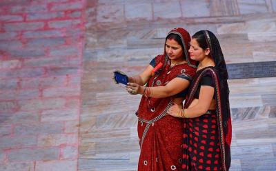 indians smartphone addiction study India shutterstock website