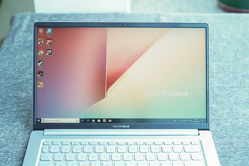 Asus Vivobook 14 X403 Review: Insane Battery Life, Impressive Performance