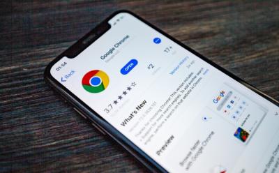 How to Hide Chrome Suggested Articles on iPhone and Android