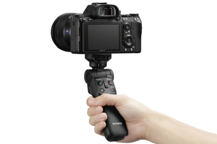 Sony Announces GP-VPT2BT Wireless Camera Grip for Vloggers | Beebom