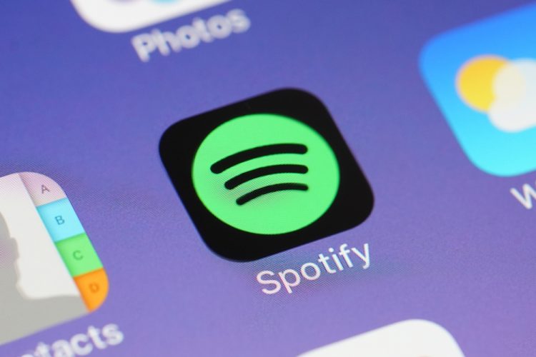 تتيح ميزة Spotify الأخيرة للعديد من الأشخاص الاستماع إلى جلسة موسيقية والتحكم فيها 158