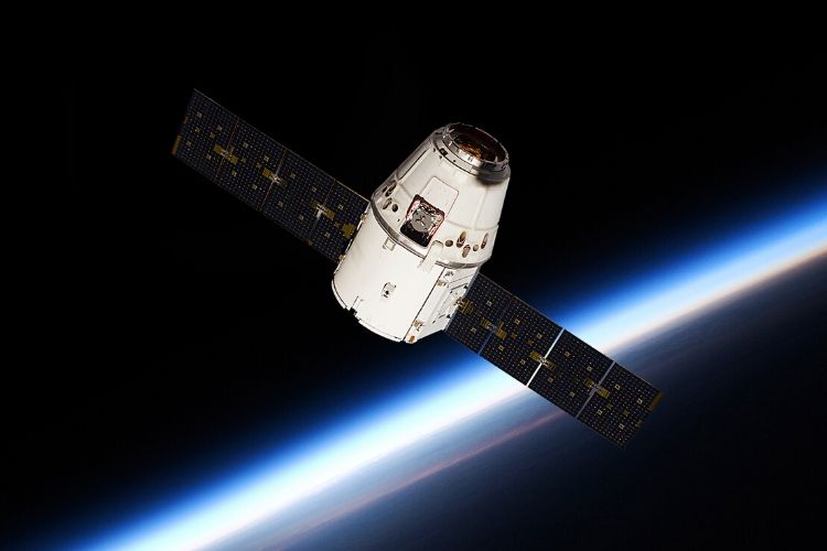 First Crewed SpaceX Mission to ISS Could Take Off in May: Report | Beebom