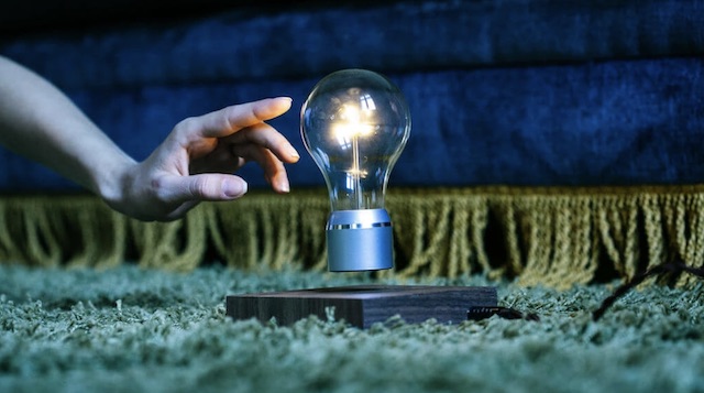 FLYTE Levitating Light Bulb