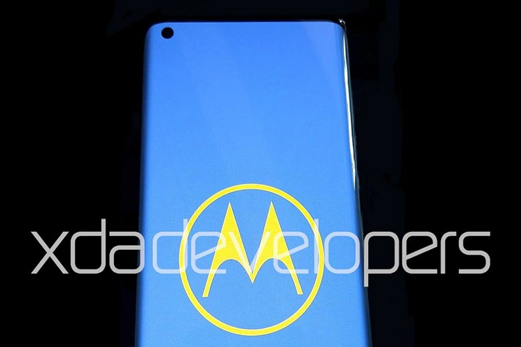 Motorola's Upcoming 5G Phone Will Sport a Waterfall Display
