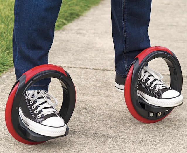 Sidewinding Circular Skates