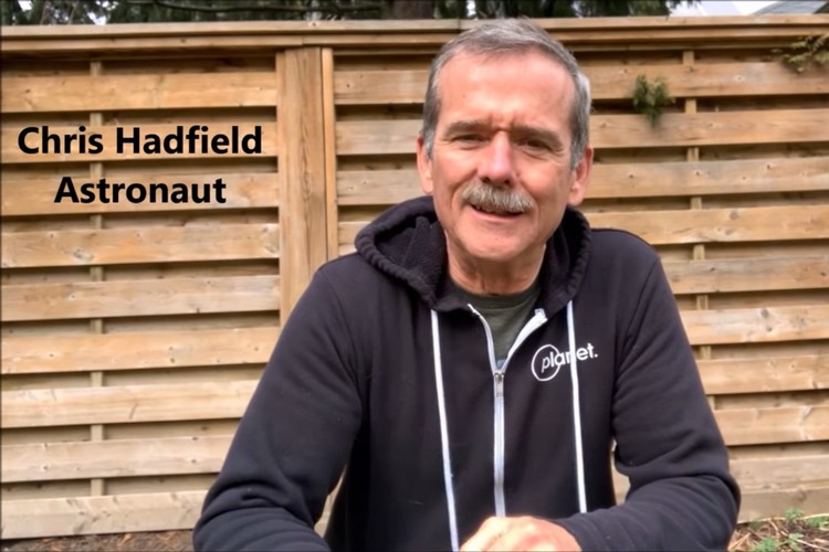 Chris Hadfield tips feat.