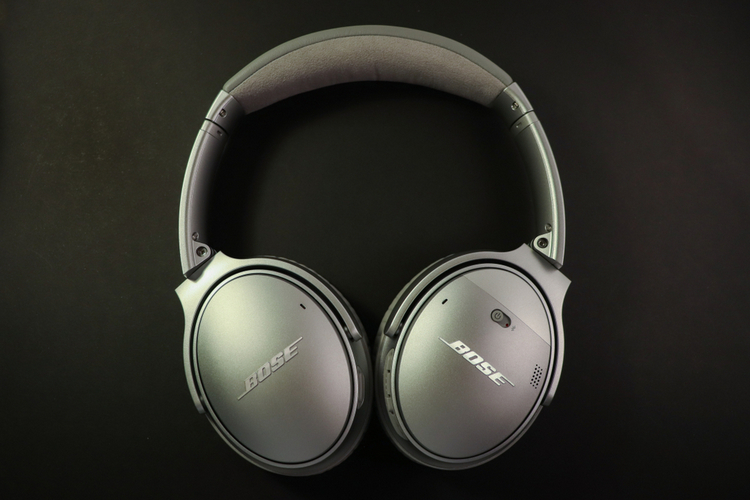 Bose QC35 II successors pass through FCC, reveal design -  news