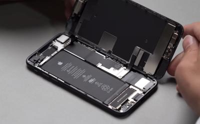 iPhone SE 2 teardown feat.