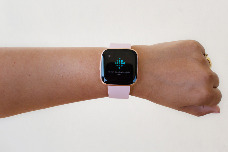 Fitbit Working on Algorithm to Detect Early Signs of COVID-19