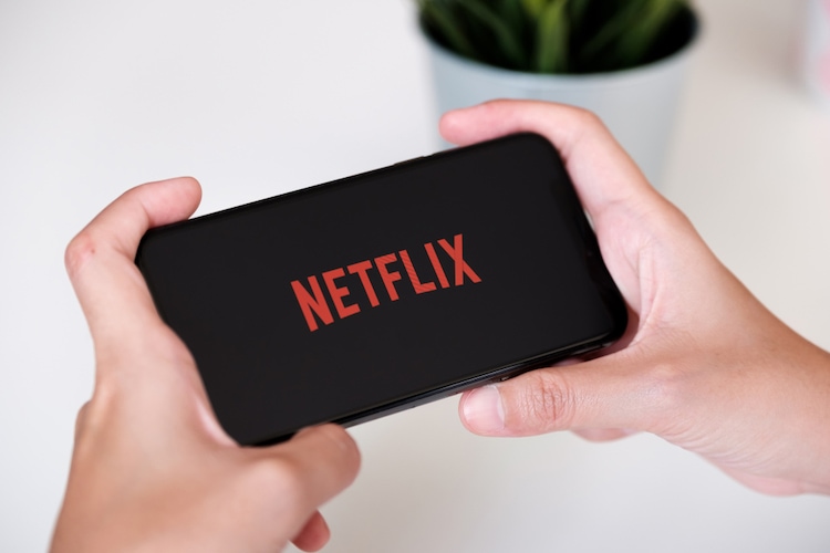 Netflix is testing an audio-only mode that'll play in the background - CNET