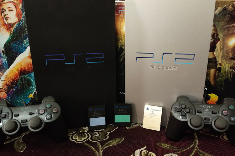 playstation 2 game console