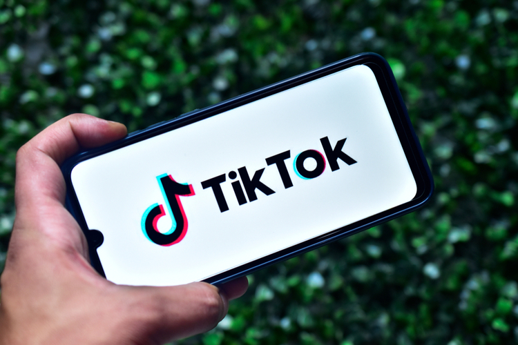 TikTok feat.