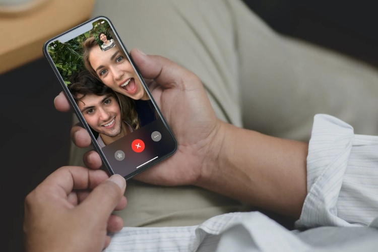 Blind Dating Gets Eyeballs With FaceTime iPhone App