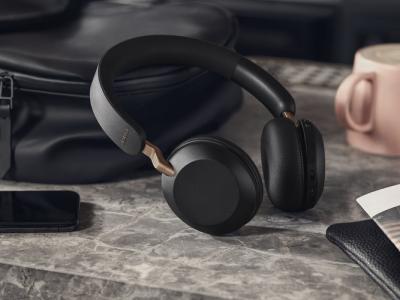 Jabra Elite 45h Review: A Decent Pair of Headphones I Have Trouble ...