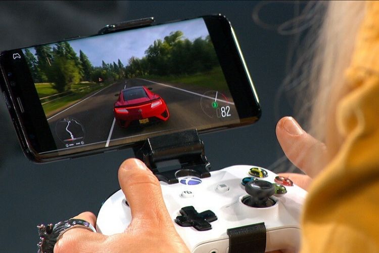 Xbox cloud gaming device and smart TV app set to debut within 12 months -  Digital TV Europe