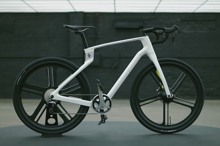 This is the World s First 3D Printed Unibody Carbon Fiber Bicycle