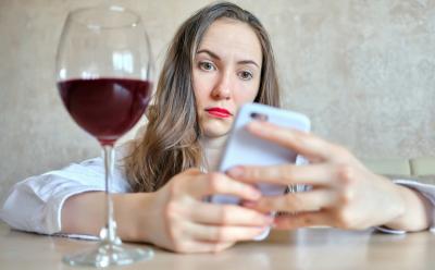 Smartphones can tell if you're drunk feat.
